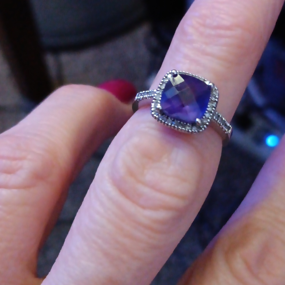 Purple and diamond 925 ring